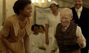 本杰明巴顿在线观看,逆生长传奇,穿越时光的奇幻之旅  第2张 本杰明巴顿在线观看,逆生长传奇,穿越时光的奇幻之旅  第2张